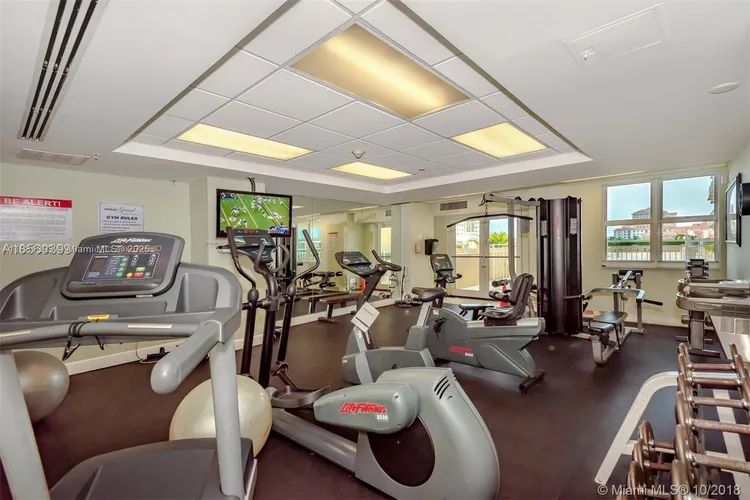 Douglas Grand #412 image #15