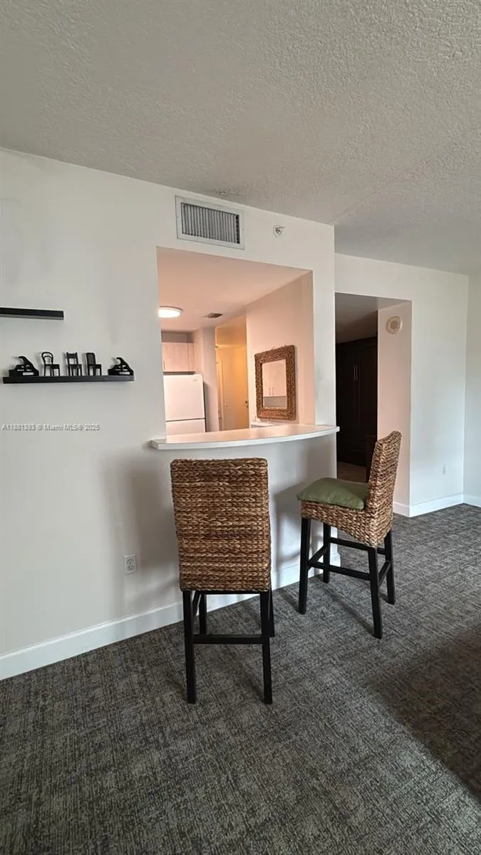 Douglas Grand #412 image #9