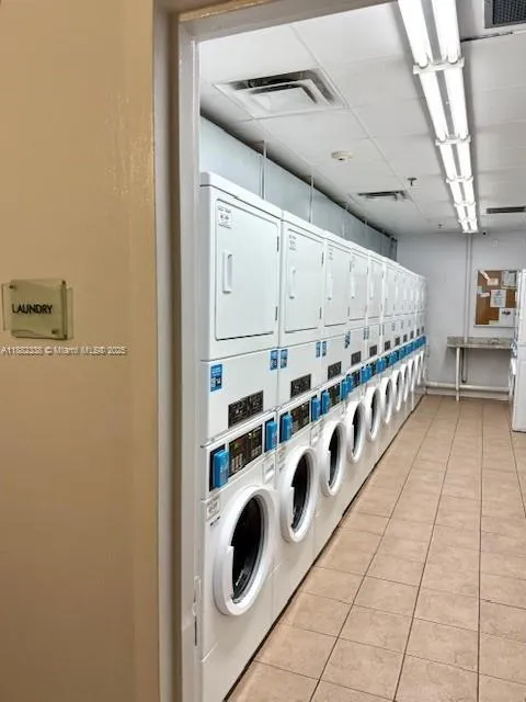 Madison Downtown #E-1201 image #17