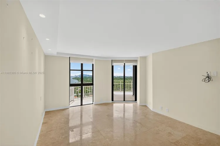 Towers of Quayside Condo #2 #TS4 image #35