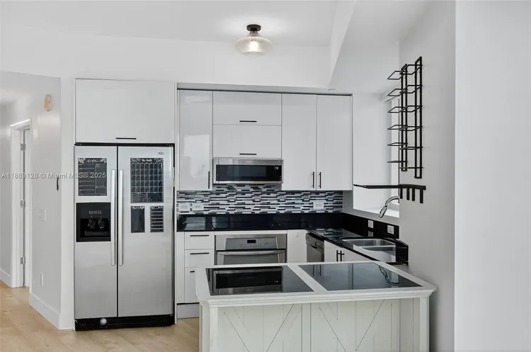 Infinity at Brickell #3026 image #10