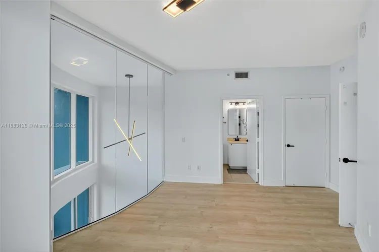 Infinity at Brickell #3026 image #18