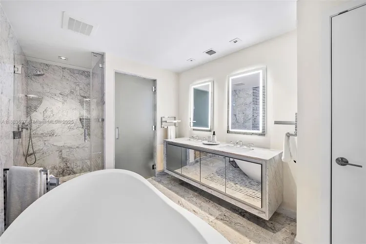 Elysee Miami #2102 image #26