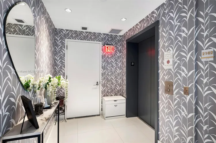 Elysee Miami #2102 image #27