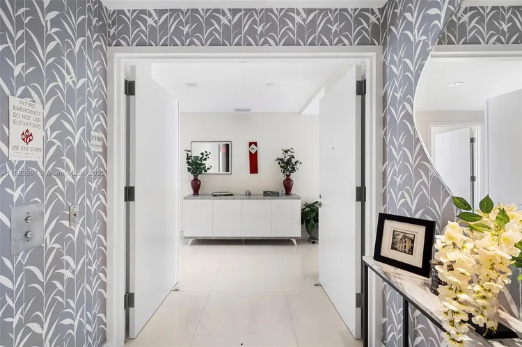 Elysee Miami #2102 image #28