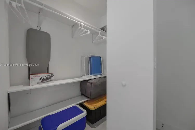 Smart Brickell #1601 image #15