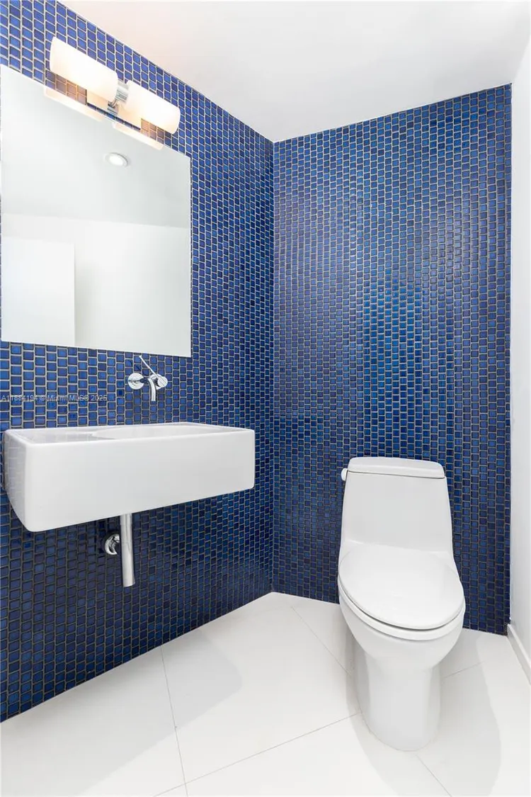 Palm Bay Towers #9N image #16