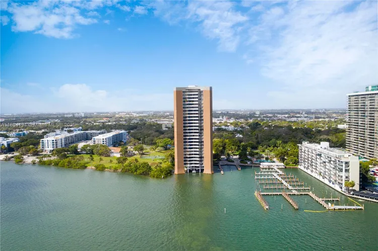 Palm Bay Towers #9N image #23