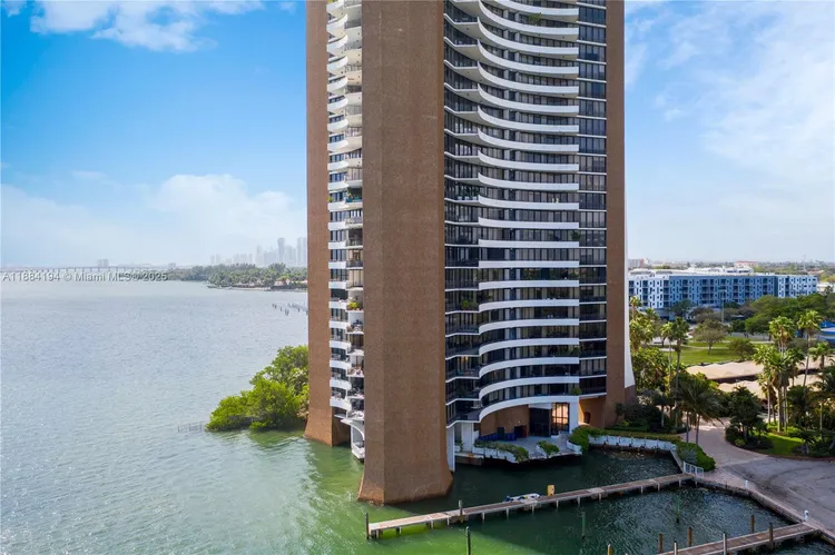 Palm Bay Towers #9N image #24