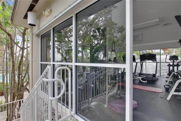 Palm Bay Towers #9N image #30