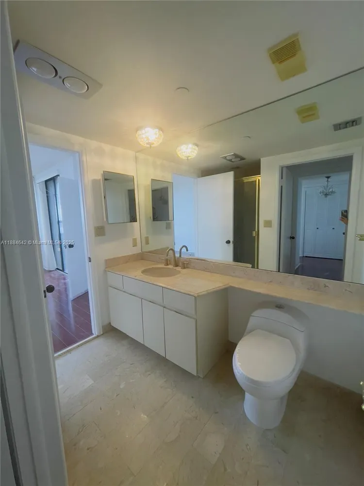 Jockey Club III #2056 image #20