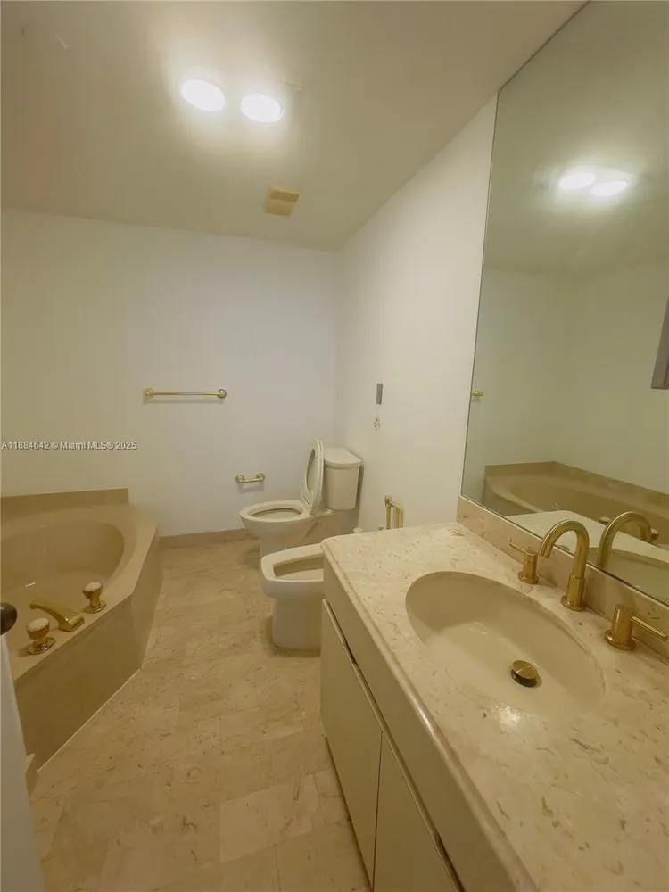 Jockey Club III #2056 image #21