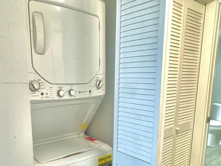 26 Edgewater #901 image #12