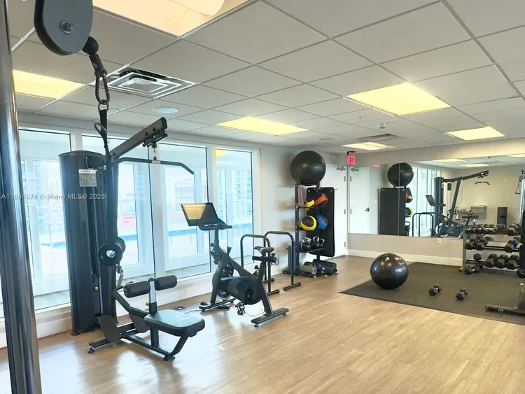 26 Edgewater #901 image #19