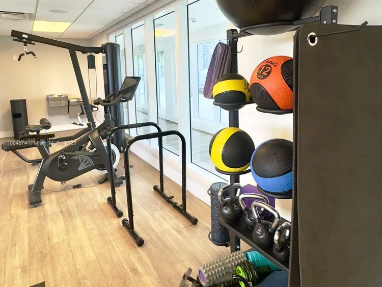 26 Edgewater #901 image #21