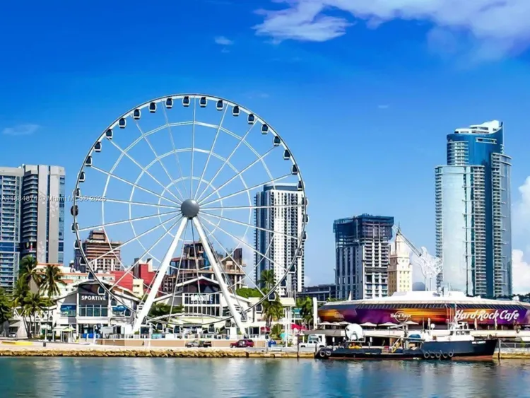 26 Edgewater #901 image #22