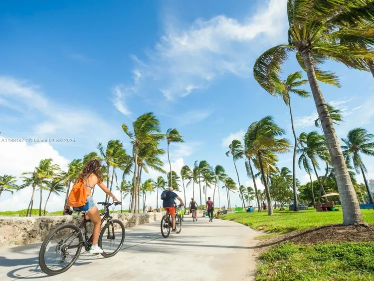 26 Edgewater #901 image #25