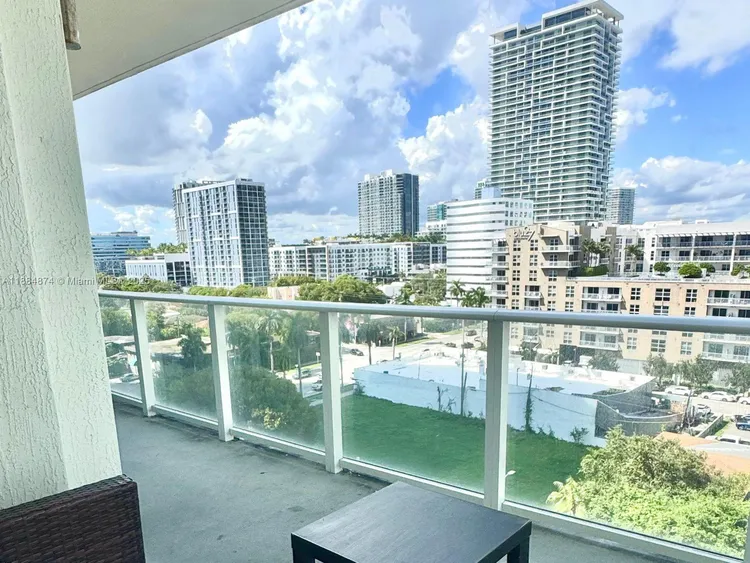 26 Edgewater #901 image #8