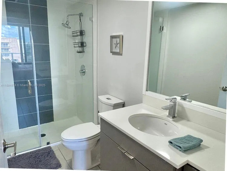 26 Edgewater #901 image #9