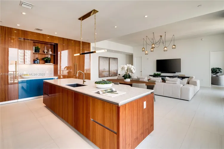 Mr. C Residences Bayshore Tower #LPH image #11