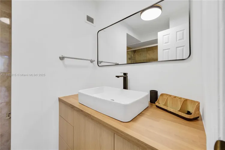 Allington Towers #5C image #21