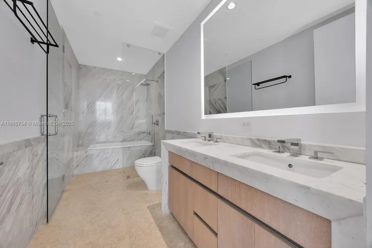Park Grove Club Residences #2008 image #12