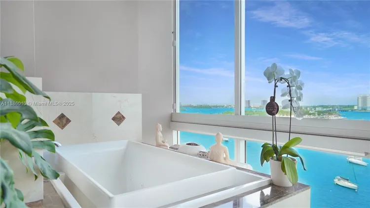 Space 01 Lofts #902 image #10