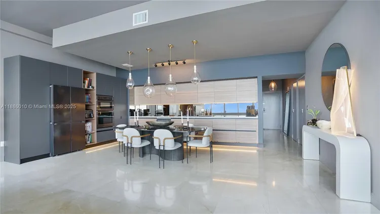 Space 01 Lofts #902 image #14