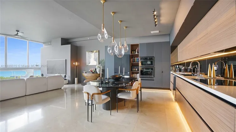 Space 01 Lofts #902 image #15