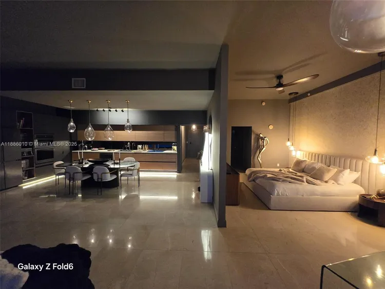 Space 01 Lofts #902 image #24