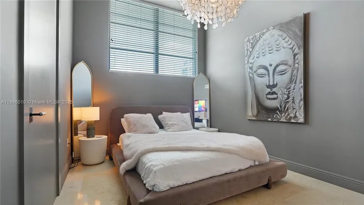 Space 01 Lofts #902 image #29