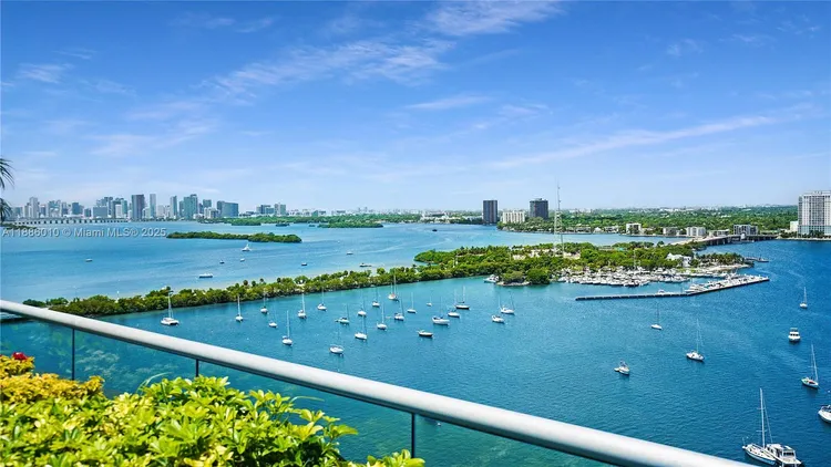 Space 01 Lofts #902 image #35