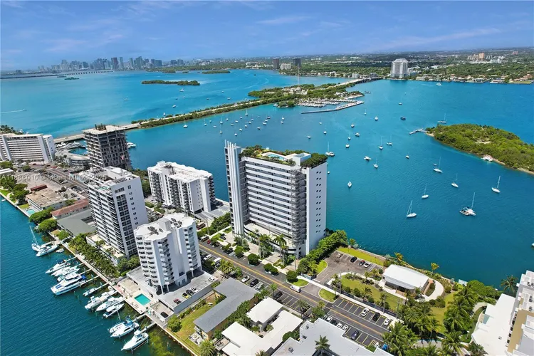 Space 01 Lofts #902 image #36