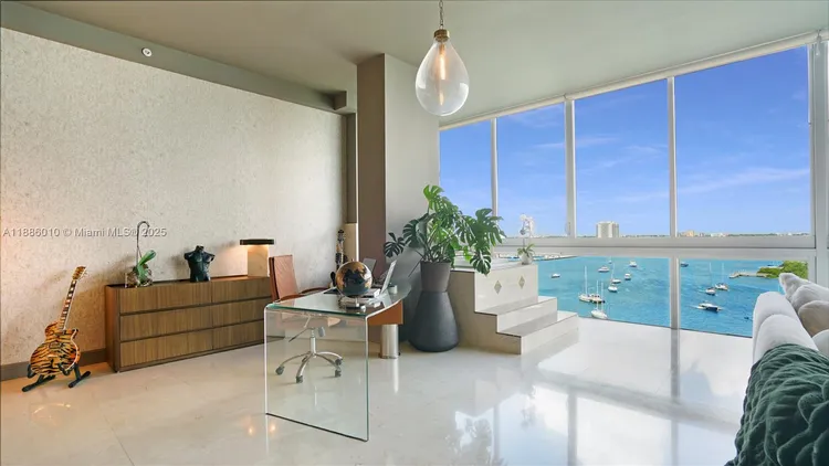 Space 01 Lofts #902 image #7