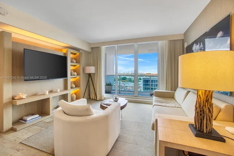 1 Hotel & Homes #945 image #13