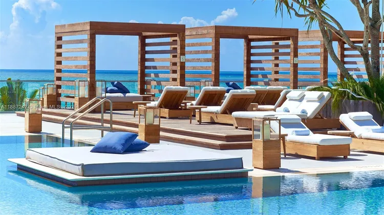 1 Hotel & Homes #945 image #15