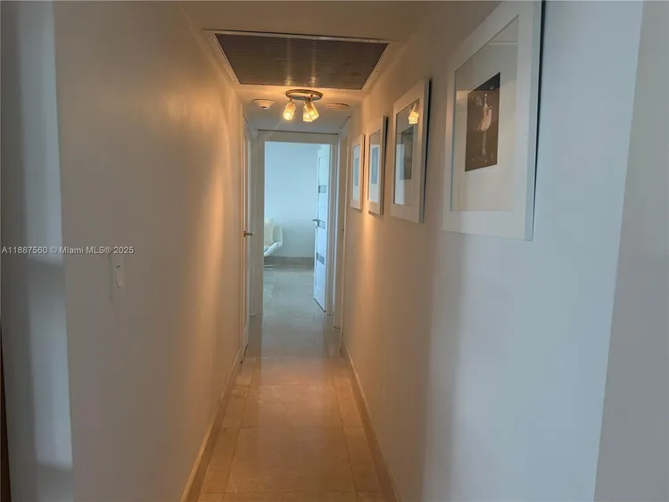 Harbour House #533 image #26