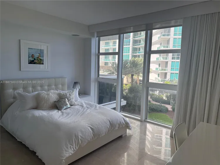 Harbour House #533 image #27