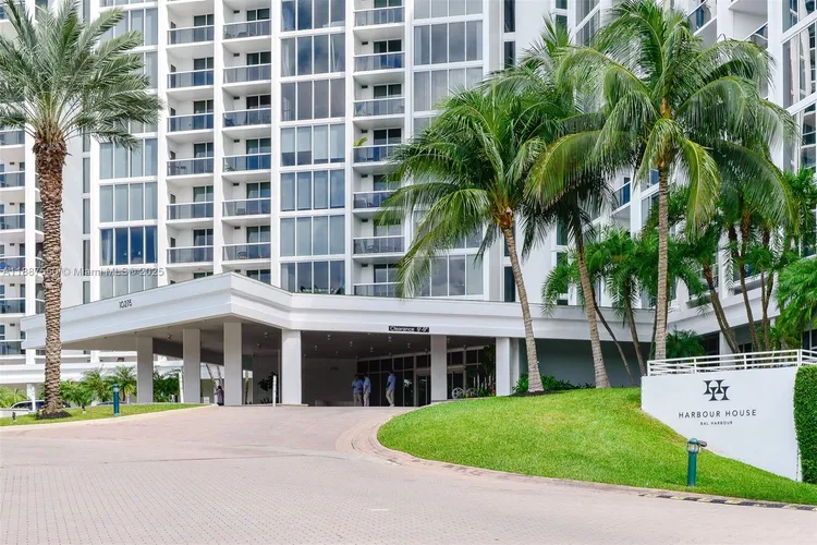 Harbour House #533 image #41