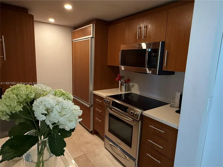 Harbour House #533 image #47