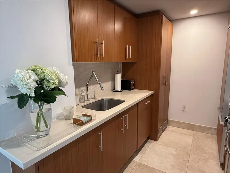 Harbour House #533 image #50