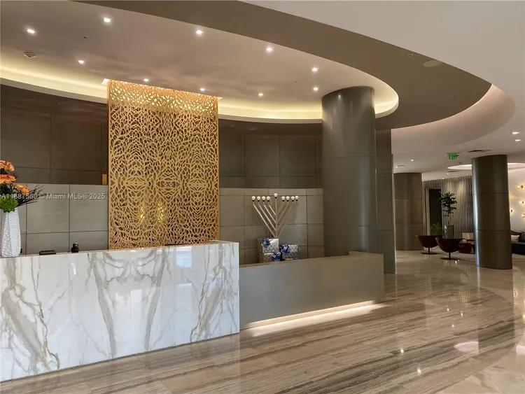 Harbour House #533 image #51