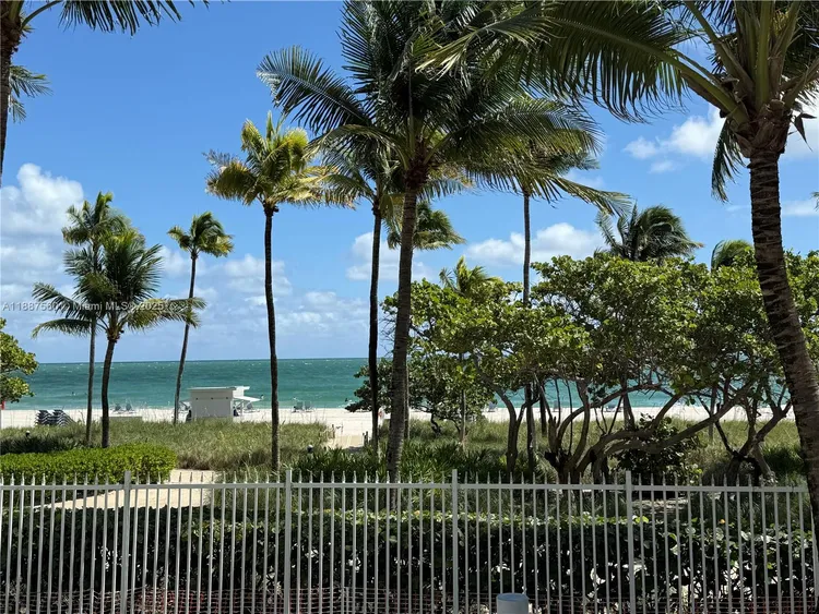 Harbour House #533 image #61