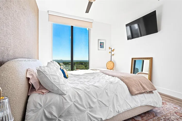 Nordica #1111 image #10