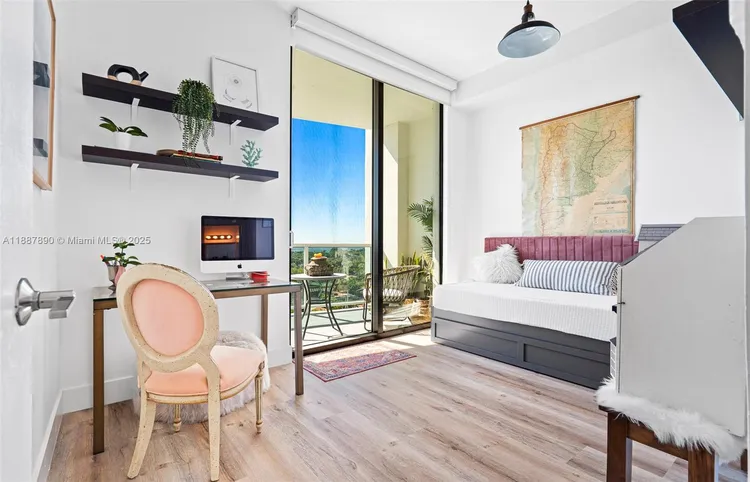 Nordica #1111 image #12