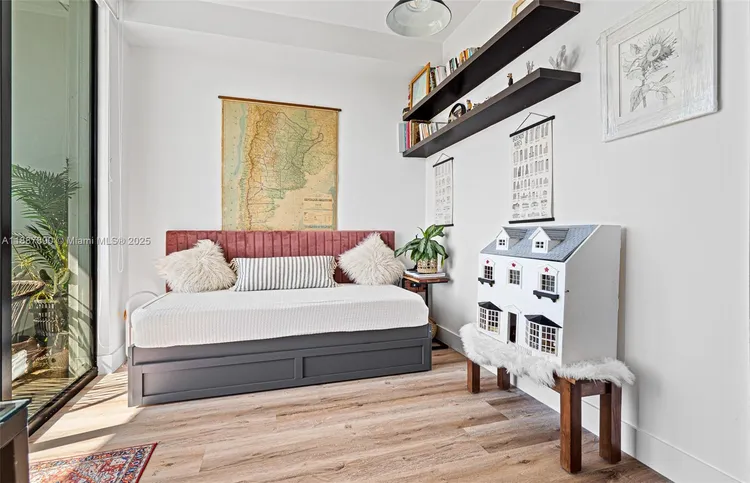 Nordica #1111 image #15