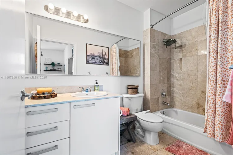 Nordica #1111 image #17