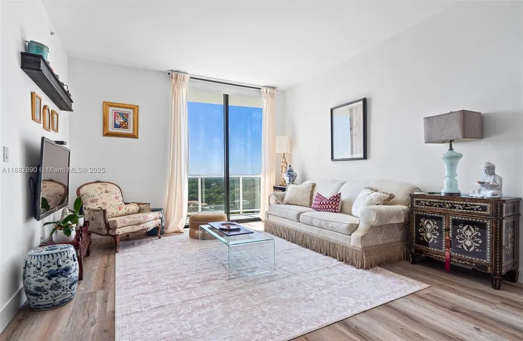 Nordica #1111 image #23