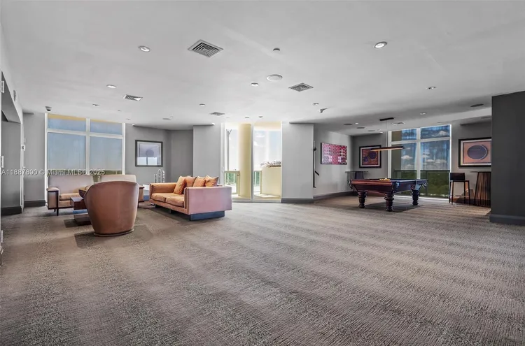 Nordica #1111 image #53