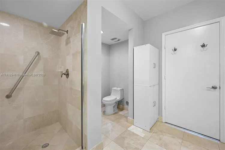 One Fifty One At Biscayne #2009 image #23